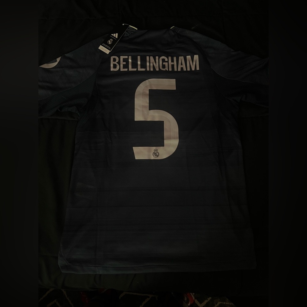 Real Madrid 2025–2026 Away Jersey – Bellingham 5 NWT - Picture 4 of 5